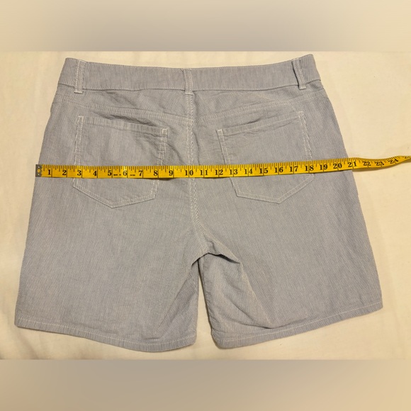 Riders by Lee, mid rise stretch, seersucker pattern, approx size 14 - Picture 7 of 7